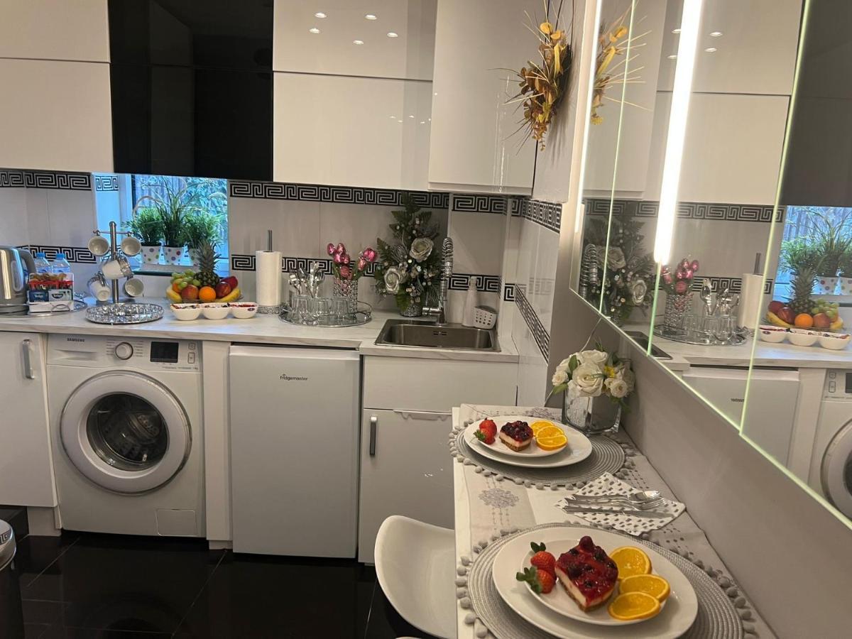 Apartment Luxe Free Wifi, Free Parking, Free Netflix Friern Barnet ภายนอก รูปภาพ